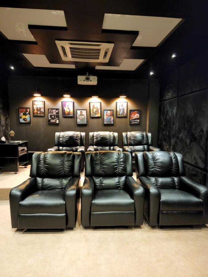 Oxygym Club Hotel & Suites Файсалабад Екстериор снимка